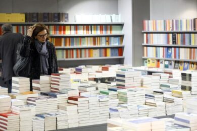 Editoria, il Covid premia il mercato del libro: i dati di Italia e Francia
