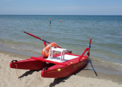 Sardegna, muore stroncato da un infarto dopo aver salvato la figlia in mare