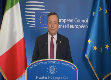 Ue, Draghi avverte: “Covid, non è finita. Vaccino cinese inadeguato”. VIDEO