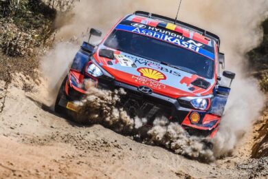 WRC, Rally Safari, La Hyundai di Neuville passa al comando