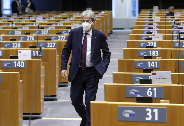 Ue, Gentiloni: “Senza unità il Recovery fallirà. Tutta l’Europa ci guarda” Ue, Gentiloni: “Senza unità il Recovery fallirà. Tutta l’Europa ci guarda”
