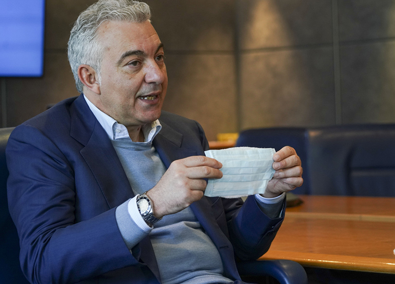 Governo, 218 mln di mascherine di Arcuri inutilizzabili. Bando per svenderle Governo, 218 mln di mascherine di Arcuri inutilizzabili. Bando per svenderle