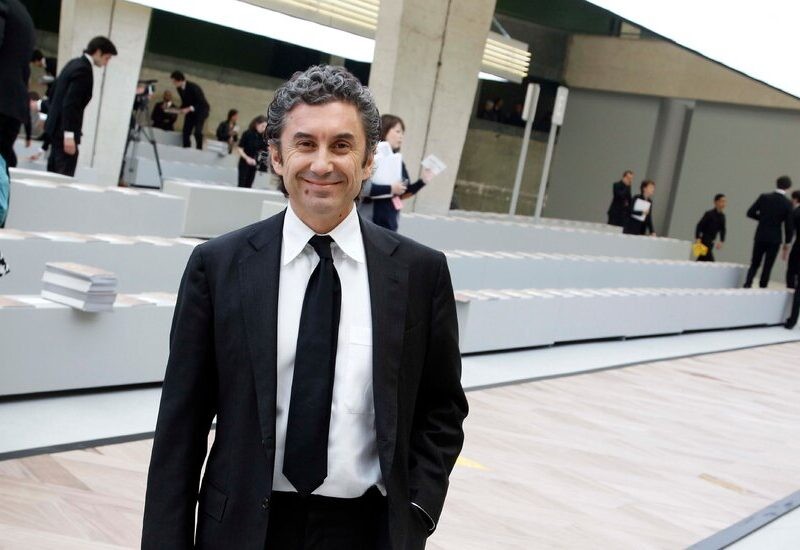 Galleria foto 'Ferragamo, esce da Burberry che crolla in borsa: chi è il nuovo Ceo Gobbetti' - foto 1