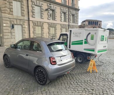 Stellantis partnership con  E-GAP per la ricarica on demand della 500 e.