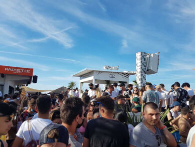 Papeete, il video dell’assembramento di sabato 26 giugno prima della decadenza dell’obbligo di mascherina all’aperto