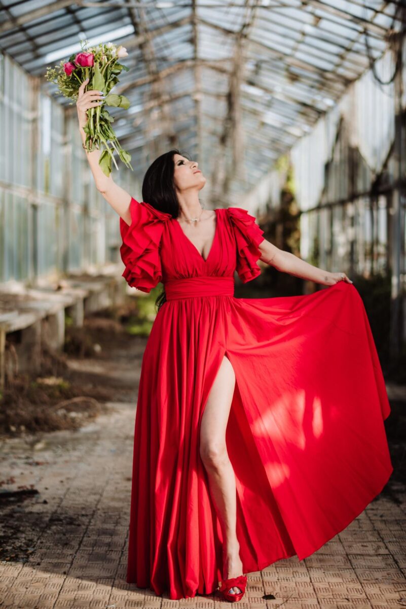 Pamela Prati, splendida a 62 anni, lancia “L’estate è adesso” – FOTO e VIDEO