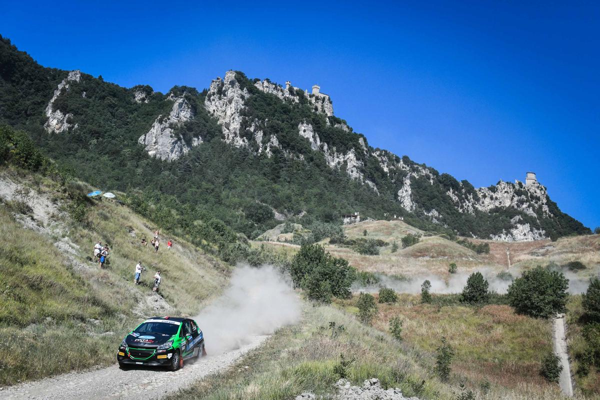La terra di San Marino laurea Farina nel 208 Rally Cup Top La terra di San Marino laurea Farina nel 208 Rally Cup Top