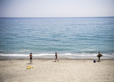 Vaccini in vacanza, Fontana: “Bozza d’accordo con la Liguria”