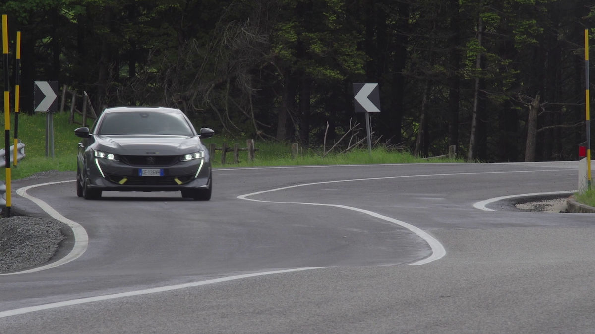 Nuova Peugeot 508 PSE, il nuovo concetto di gran turismo Nuova Peugeot 508 PSE, il nuovo concetto di gran turismo