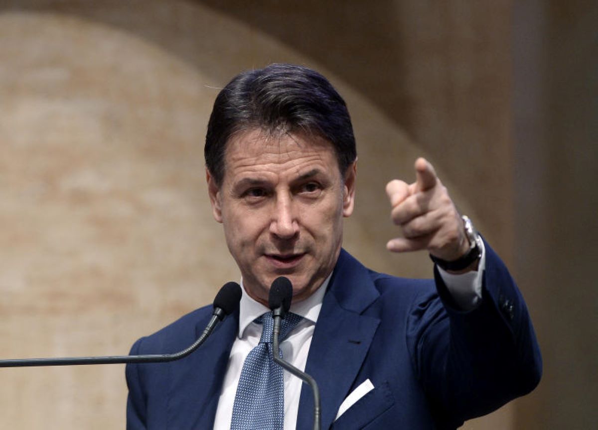 M5S, scissione imminente. Ecco chi sta con Grillo e chi con Conte. I nomi M5S, scissione imminente. Ecco chi sta con Grillo e chi con Conte. I nomi