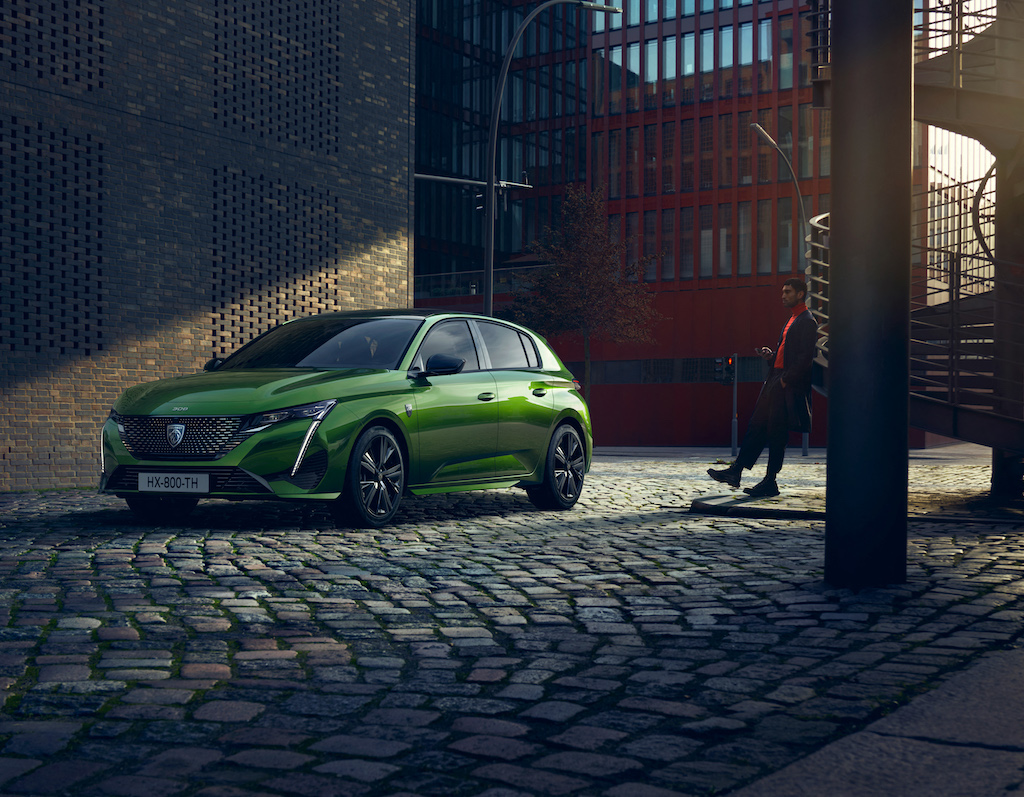 PEUGEOT 308 apre le porte ad una nuova era per il brand del Leone PEUGEOT 308 apre le porte ad una nuova era per il brand del Leone