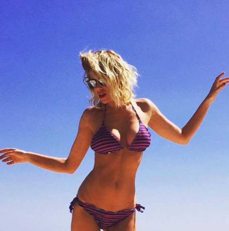 Alessia Marcuzzi lascia Mediaset dopo 25 anni: “Non riesco più a…”