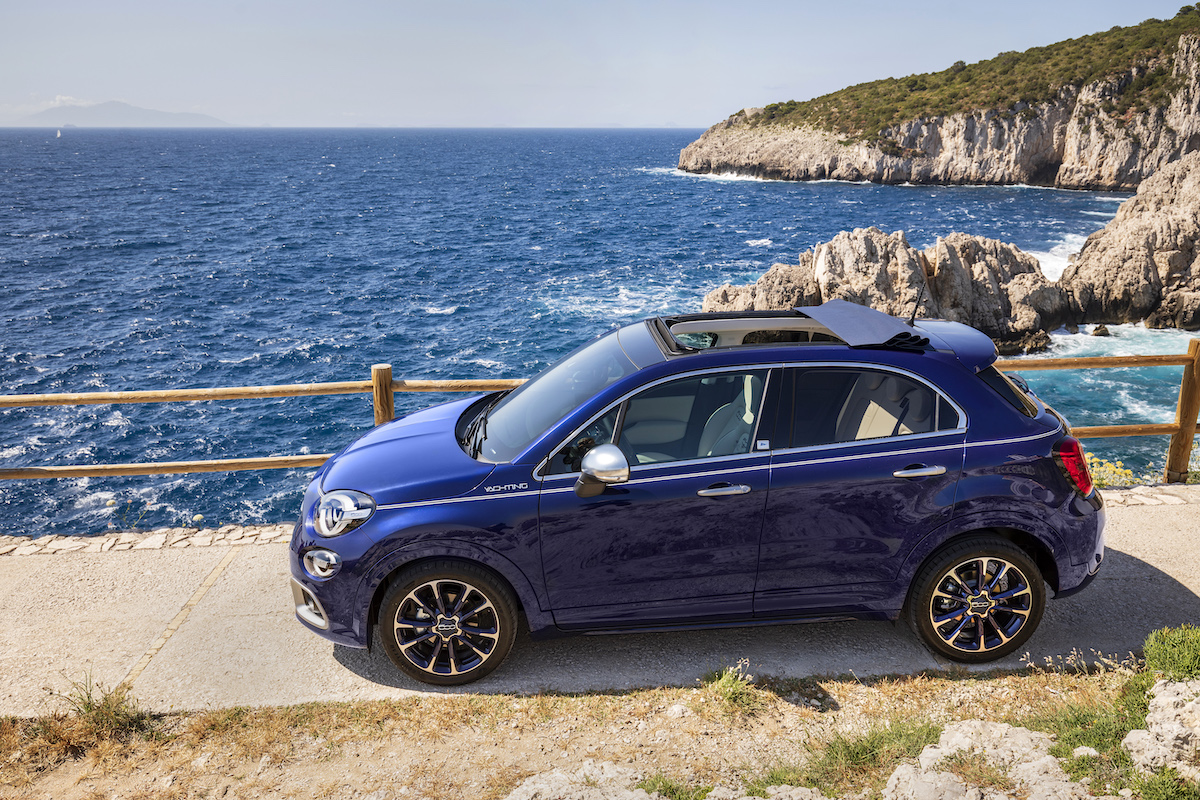 Fiat svela la 500X Yachting, per la prima volta in versione “open air”