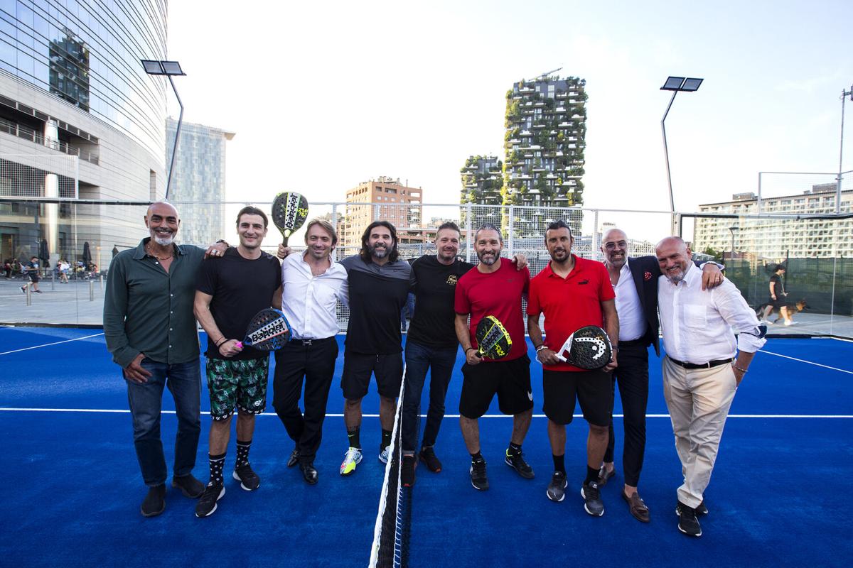 Galleria foto 'Zeta Padel Club è nato! Ed è subito Padel Derby Milan-Inter al lancio' - foto 1