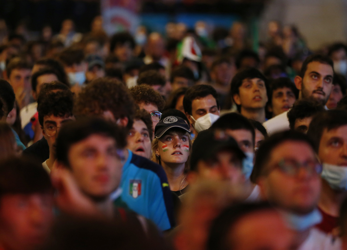 Europei, Italia-Belgio e febbre Azzurra: 10.000 tifosi italiani in Germania! Europei, Italia-Belgio e febbre Azzurra: 10.000 tifosi italiani in Germania!