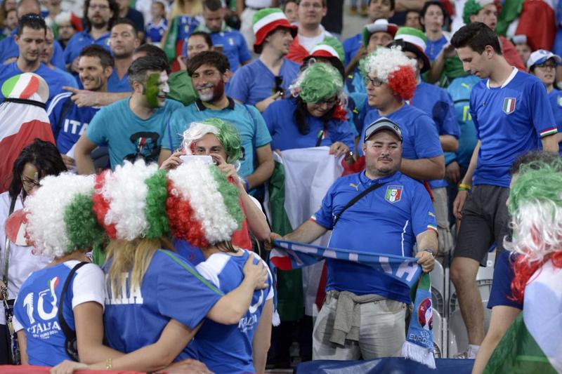 Europei, Italia-Belgio e febbre Azzurra: 10.000 tifosi italiani in Germania! Europei, Italia-Belgio e febbre Azzurra: 10.000 tifosi italiani in Germania!