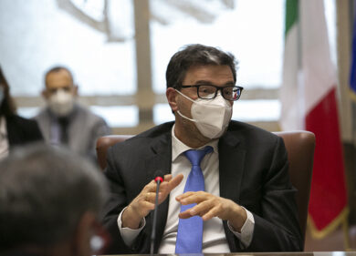 Lega sovranista? A Giorgetti non piace. Gelido sul manifesto con Orban