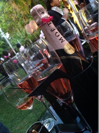 Russia, Putin abolisce la parola “champagne”. Francia furiosa blocca l’export