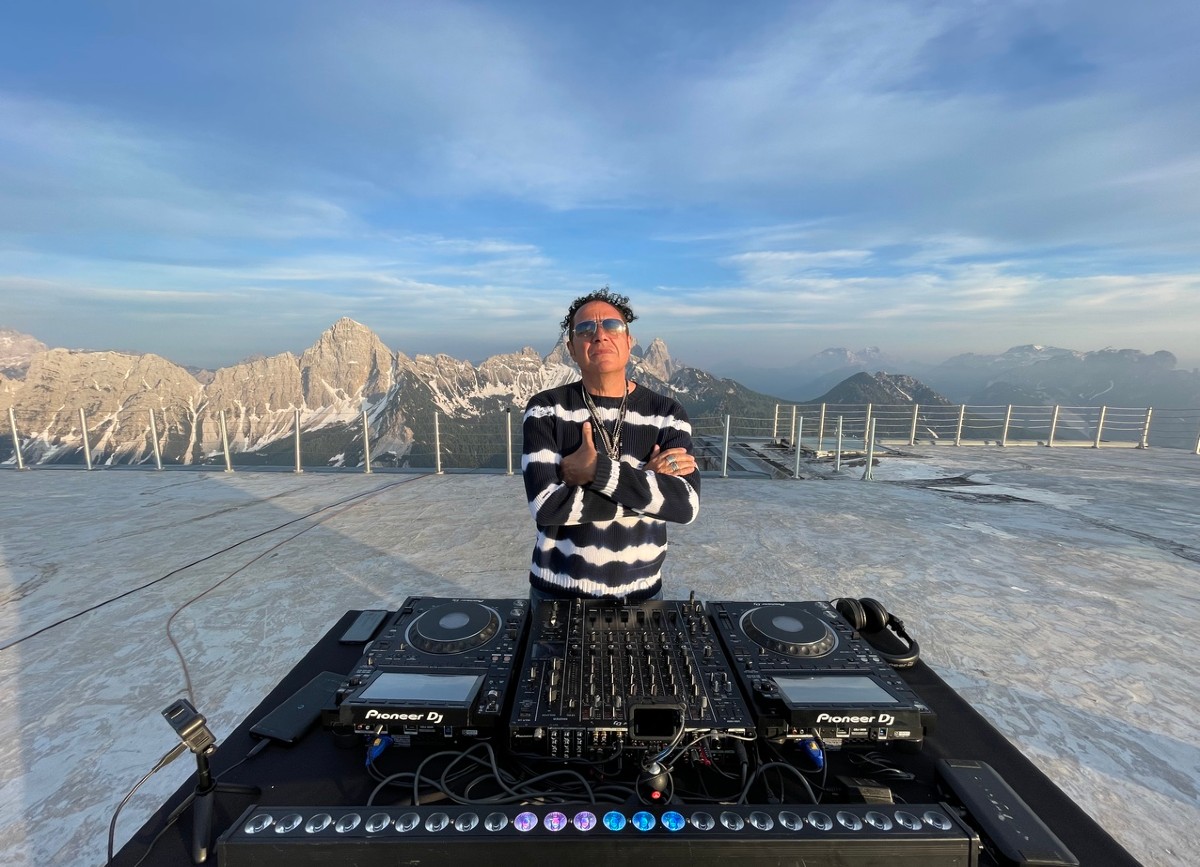 Joe T Vannelli: “Col Covid non mi sono fermato. La musica? Unica salvezza” Joe T Vannelli: “Col Covid non mi sono fermato. La musica? Unica salvezza”