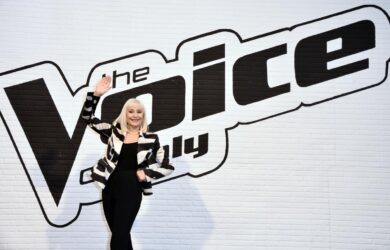 Raffaella Carrà, corteo a Roma. Omaggio degli Azzurri nel riscaldamento