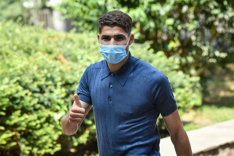 Hakimi ha firmato per il PSG: per l’Inter può essere una cessione da record Hakimi ha firmato per il PSG: per l’Inter può essere una cessione da record