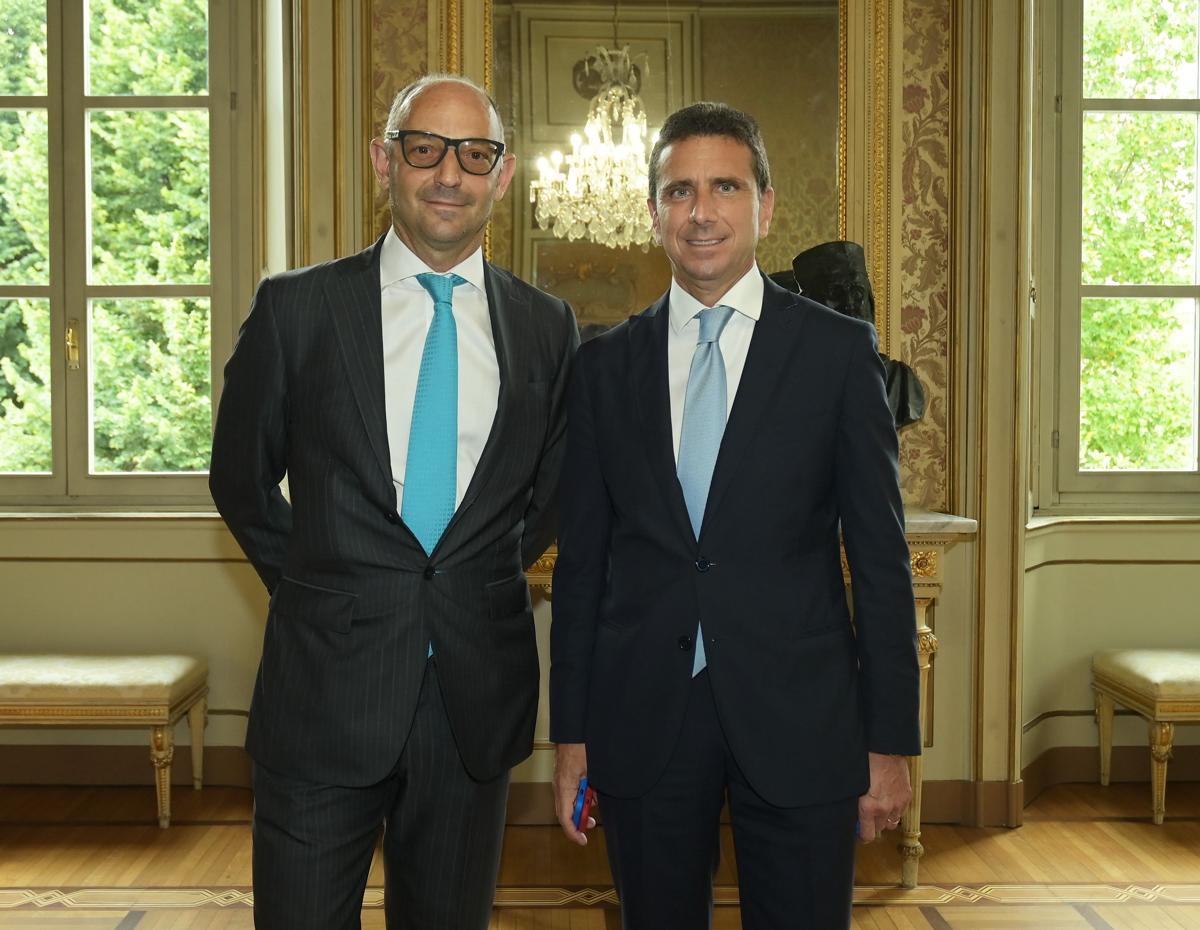 “Emirati: nulla è impossibile” il libro che unisce le Culture Internazionali “Emirati: nulla è impossibile” il libro che unisce le Culture Internazionali