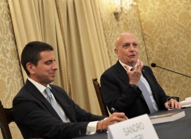 “Emirati: nulla è impossibile” il libro che unisce le Culture Internazionali