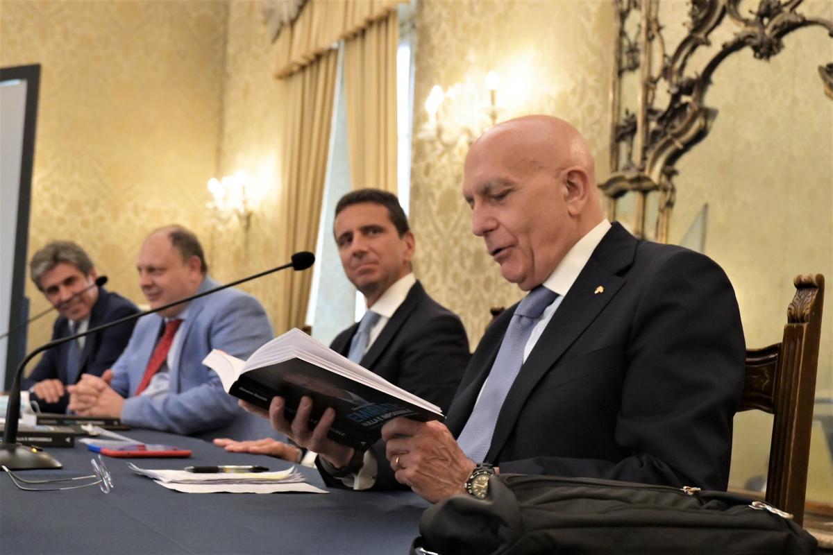 “Emirati: nulla è impossibile” il libro che unisce le Culture Internazionali “Emirati: nulla è impossibile” il libro che unisce le Culture Internazionali