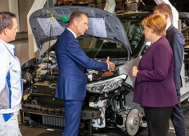 Daimler rischia il multone e spiffera.L’Ue smaschera il cartello auto tedesco Daimler rischia il multone e spiffera.L’Ue smaschera il cartello auto tedesco