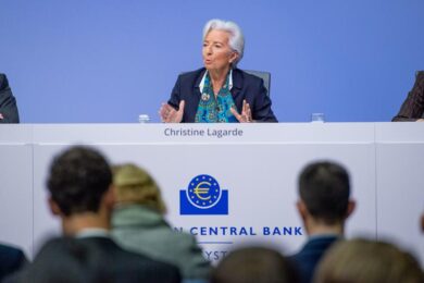 Bce cambia lo statuto sulla strategia: “Inflazione al 2%, in modo simmetrico”