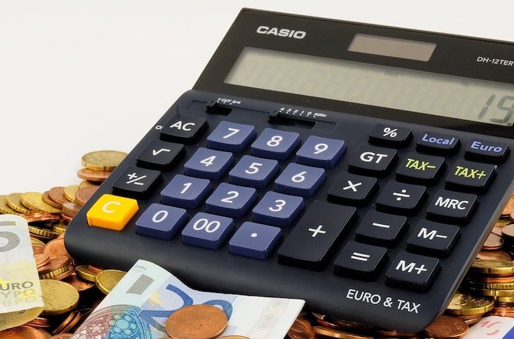 Tasse, per partite iva una boccata d’ossigeno. Pagamento Irpef slitta al 10/9 Tasse, per partite iva una boccata d’ossigeno. Pagamento Irpef slitta al 10/9
