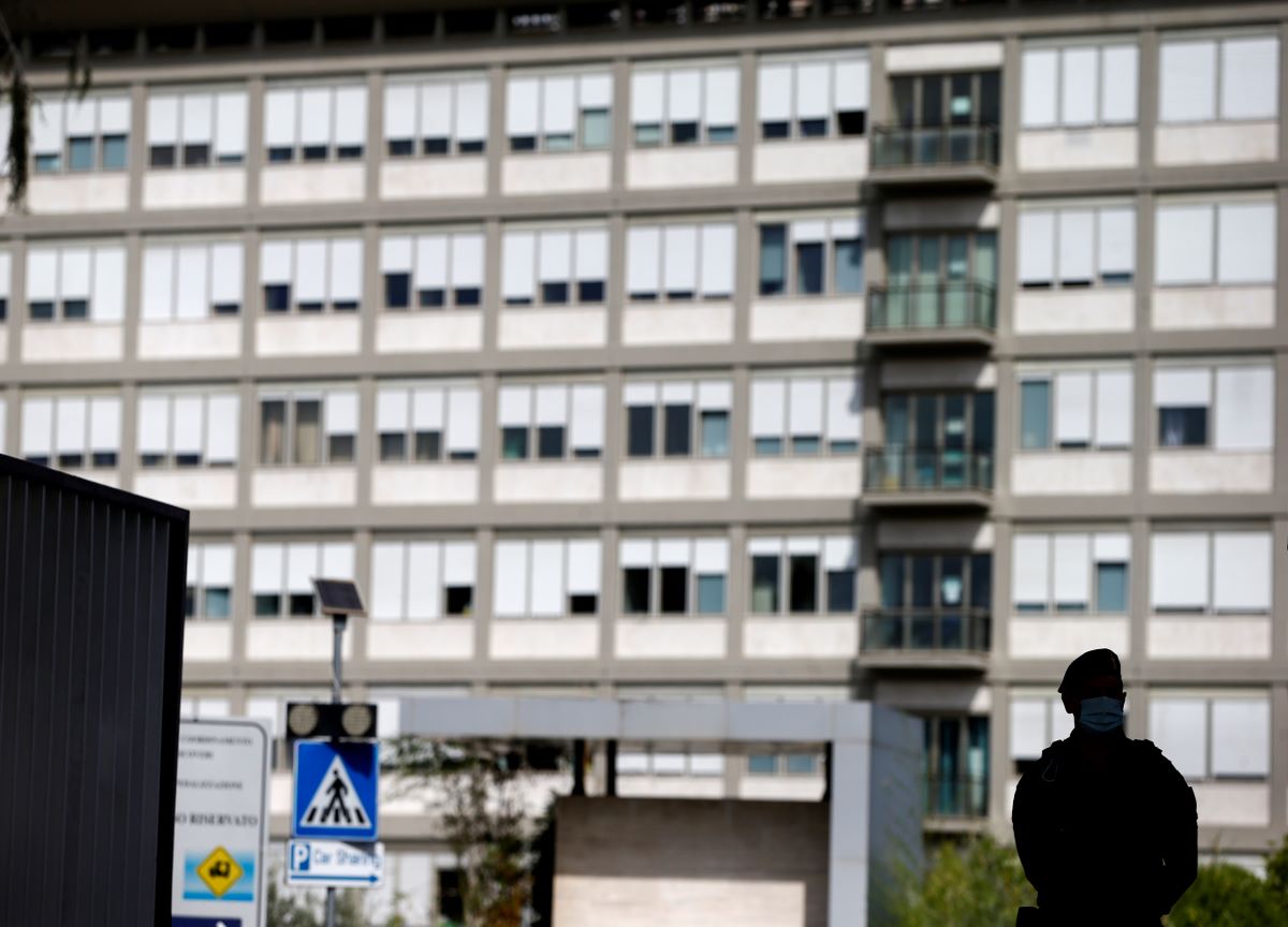 Papa Angelus domenica dall’Ospedale Gemelli, come Giovanni Paolo II Papa Angelus domenica dall’Ospedale Gemelli, come Giovanni Paolo II