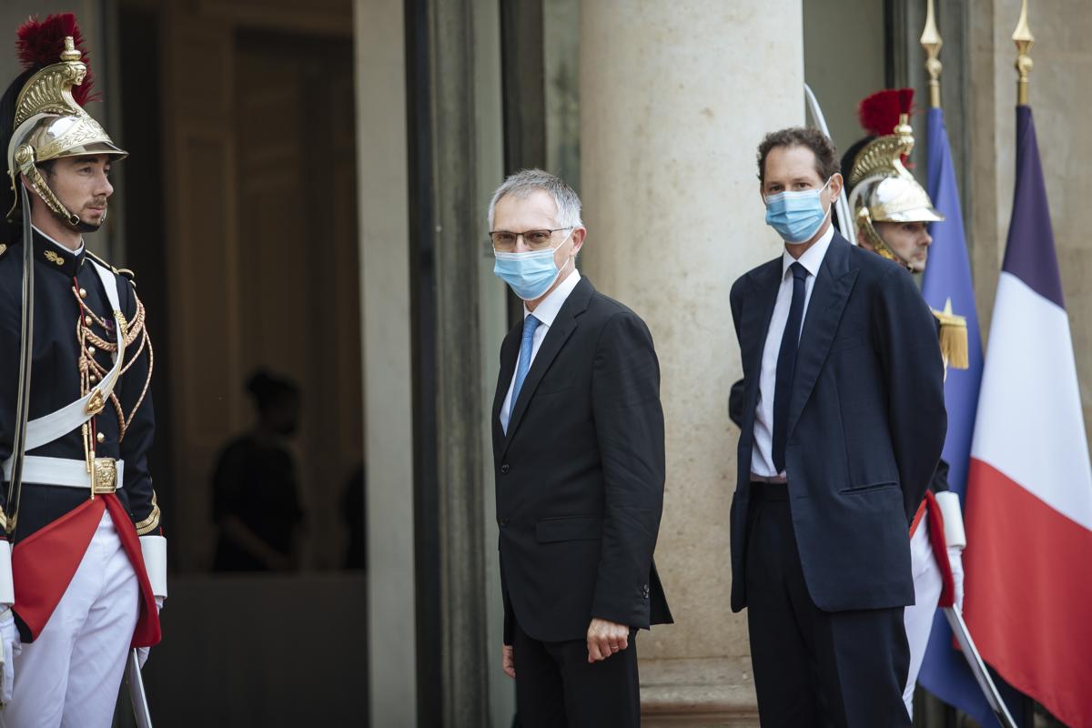Galleria foto 'Stellantis, Tavares fuga i dubbi degli analisti sui ritardi nell’elettrico' - foto 1