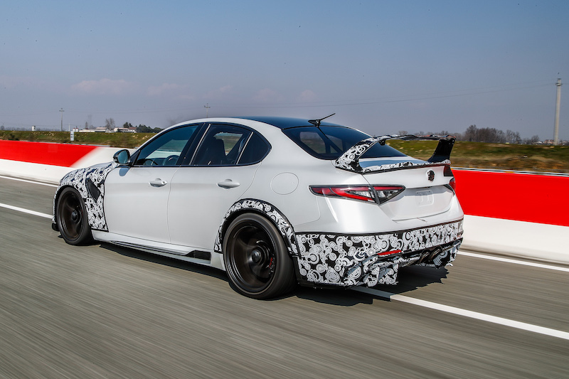 Alfa Romeo: la Giulia GTA incendia il Festival of Speed 2021 a Goodwood Alfa Romeo: la Giulia GTA incendia il Festival of Speed 2021 a Goodwood