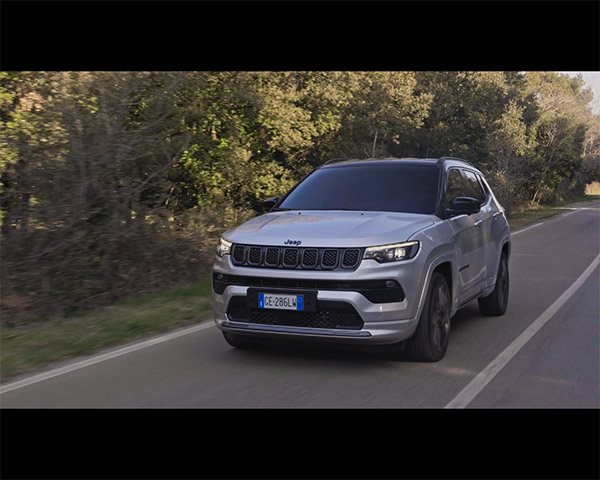 Jeep trionfa agli OFF ROAD Magazine Awards 2021 Jeep trionfa agli OFF ROAD Magazine Awards 2021