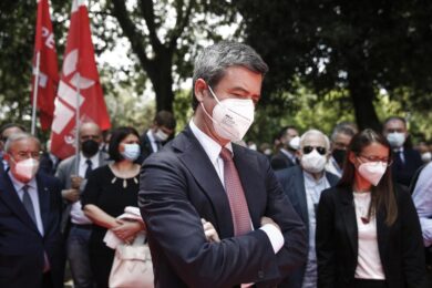 Licenziamenti Gkn, il ministro Orlando: “Modalità inaccettabili”