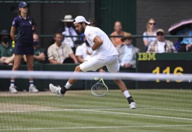 Berrettini non fa il miracolo: Djokovic vince Wimbledon e raggiunge Nadal-Federer