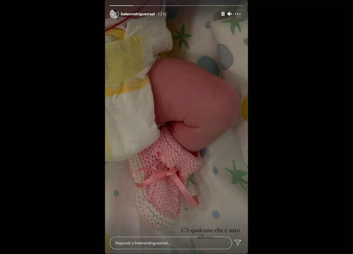Belen Rodriguez splendida neomamma: è nata la seconda figlia Luna Marie – FOTO