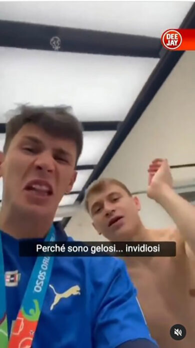 Dopo la vittoria a Wembley Matteo Pessina e Nicolo Barella citano Aldo Giovanni Giacomo