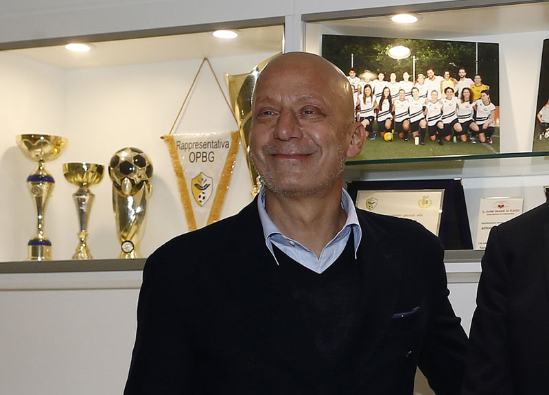Vialli, simbolo dell’Italia che resiste. Dalla malattia all’abbraccio a Mancio Vialli, simbolo dell’Italia che resiste. Dalla malattia all’abbraccio a Mancio