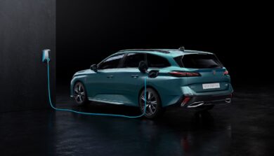 Peugeot: dal 2021 il 70% dei modelli sarà elettrificato