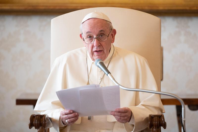 Vaticano, “Opere di carità del Papa”. Così Becciu evitava controlli sui soldi Vaticano, “Opere di carità del Papa”. Così Becciu evitava controlli sui soldi