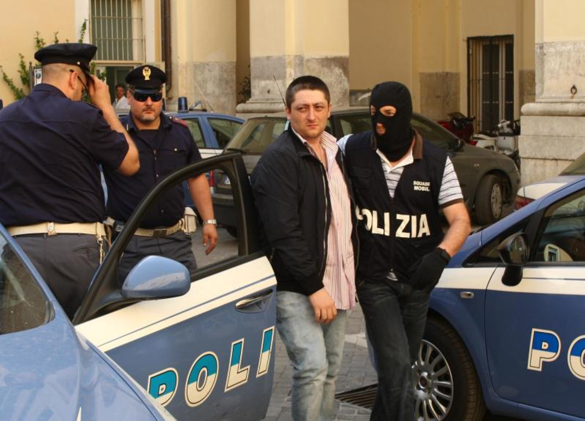 Perquisizioni a Bologna, Camorra-sanità: Affari ortopediche ex gruppo Rizzoli Perquisizioni a Bologna, Camorra-sanità: Affari ortopediche ex gruppo Rizzoli