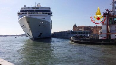Venezia, da agosto stop alle grandi navi a San Marco. Ok dal Cdm