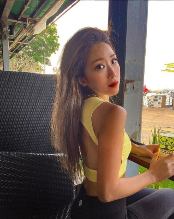 L’influencer Sophia Cheung muore mentre si scatta un selfie per i suoi social