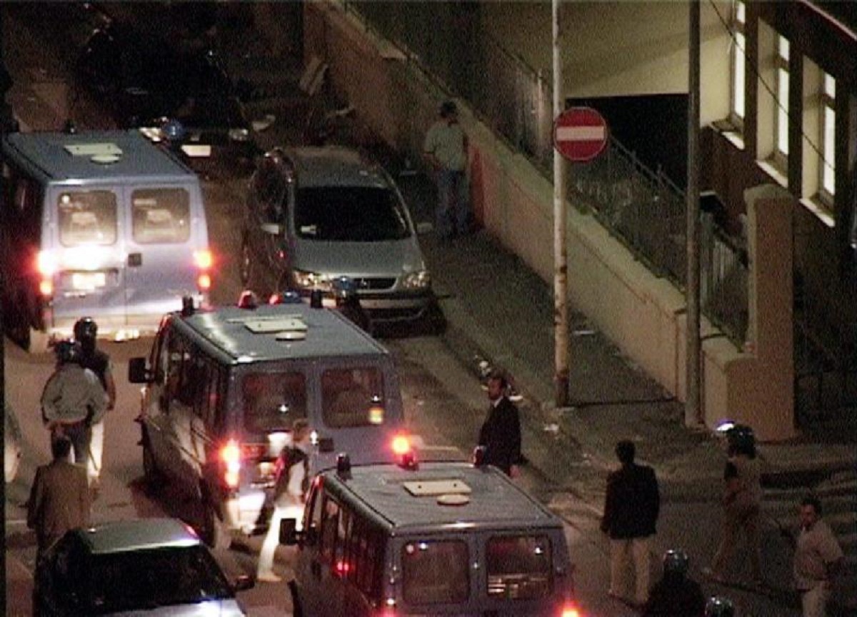 Mafia, a Palermo 11 arresti: anche l’uomo dei pizzini di Matteo Messina Denaro Mafia, a Palermo 11 arresti: anche l’uomo dei pizzini di Matteo Messina Denaro