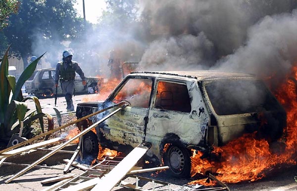 G8 Genova 2001, 20 anni dopo: “Condanne solo per chi ha spaccato vetrine” FOTO