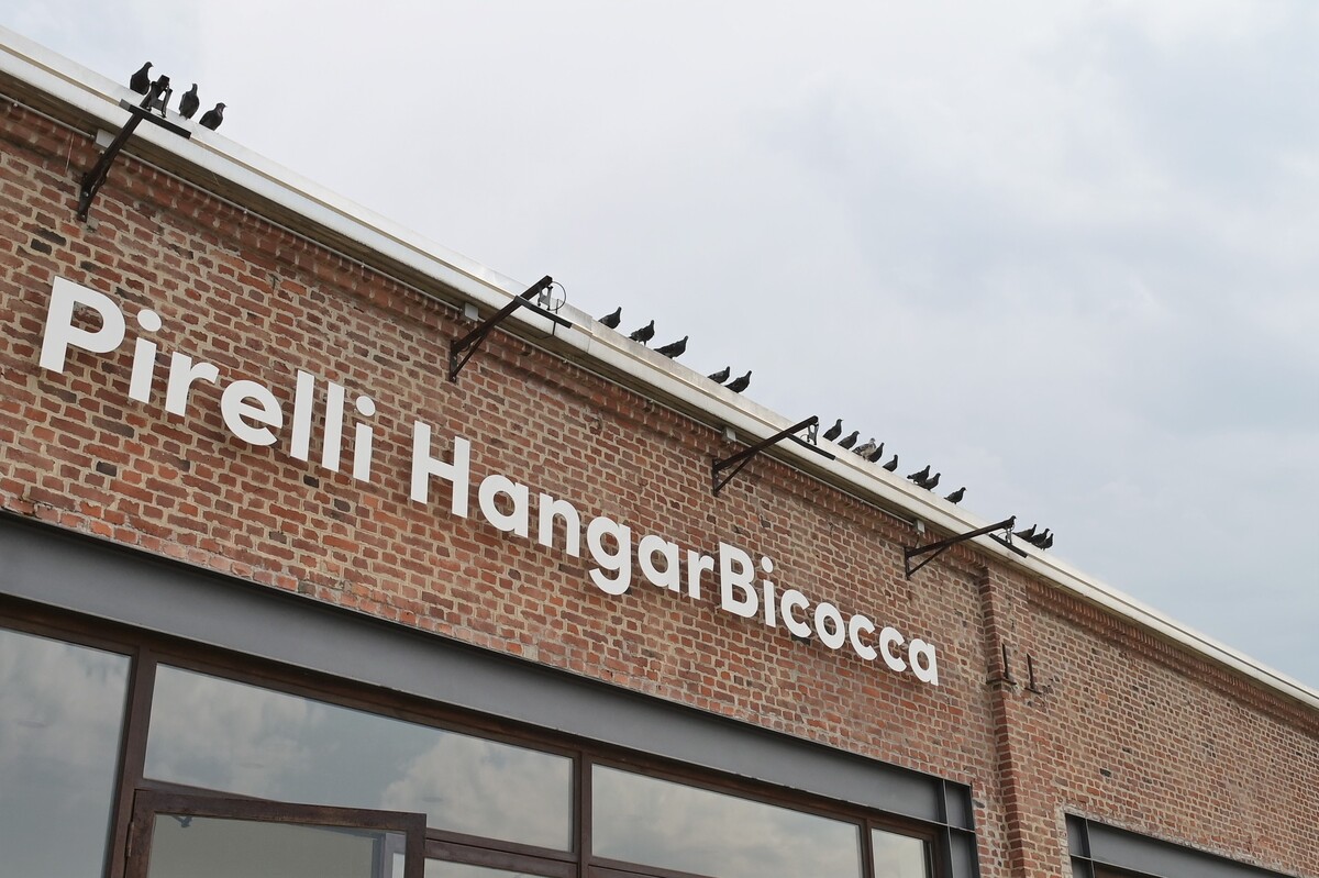 Maurizio Cattelan in mostra Pirelli HangarBicocca a Milano Maurizio Cattelan in mostra Pirelli HangarBicocca a Milano