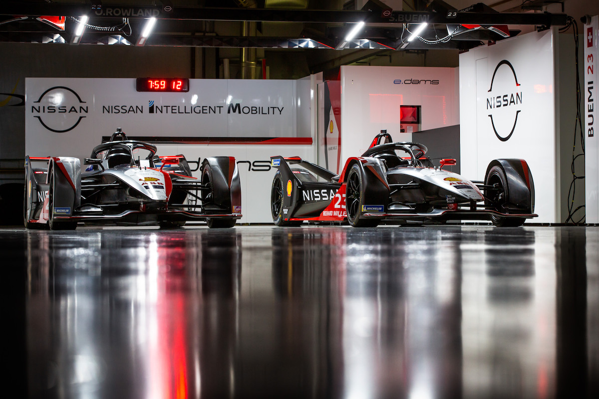 “Nissan Brain to Performance” per migliorare le prestazioni dei piloti “Nissan Brain to Performance” per migliorare le prestazioni dei piloti