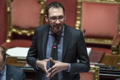 M5s: “Il RdC non si tocca. Pronti alle barricate”